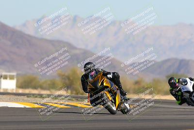 media/Nov-06-2022-SoCal Trackdays (Sun) [[208d2ccc26]]/Turn 14 (930am)/